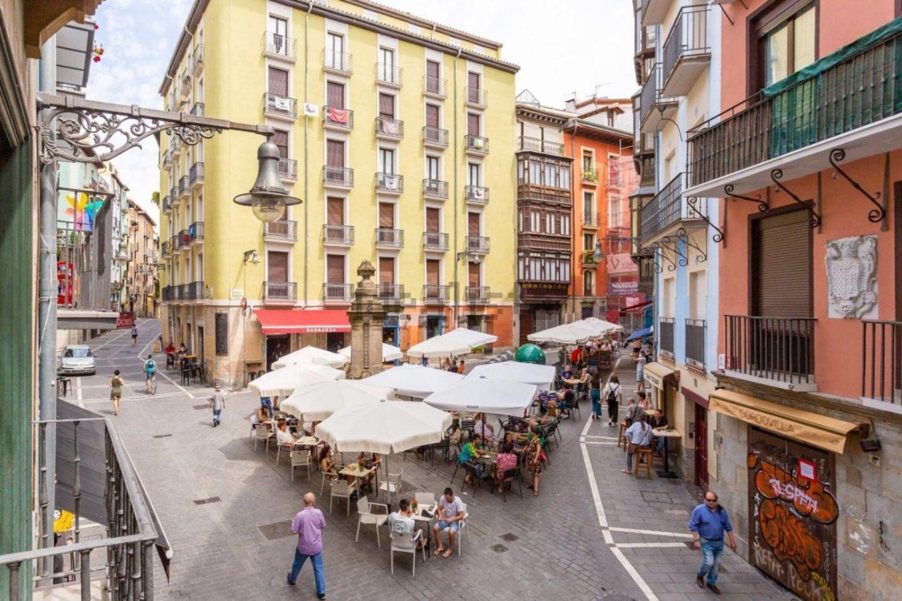 Trampantojo Apartamento En El Corazon De Pamplona Apartamento Exterior foto